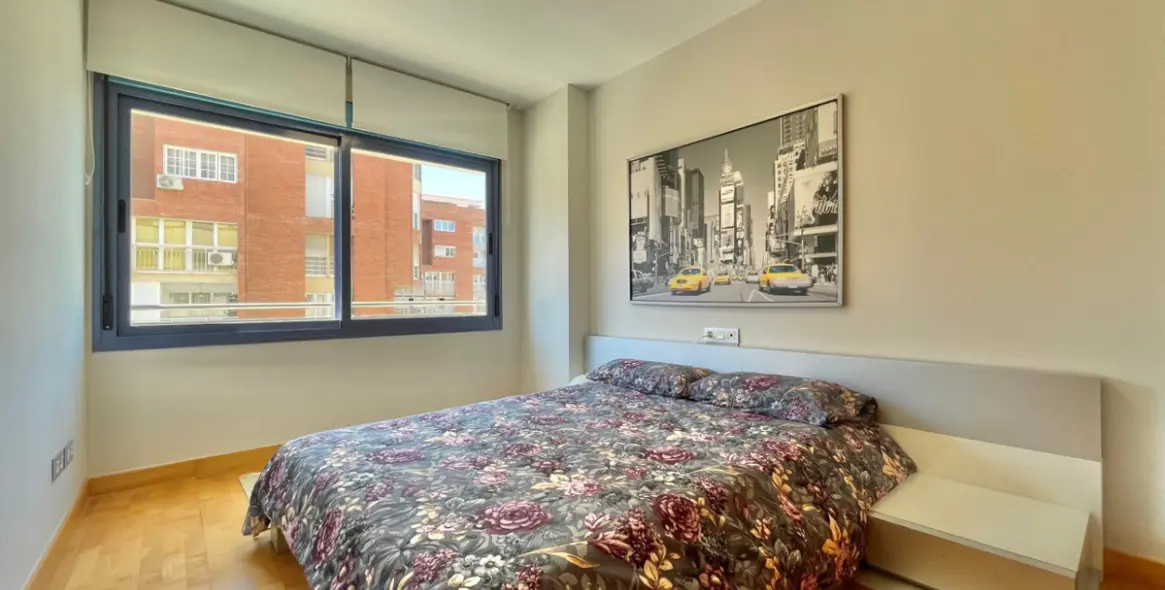 Sale of middle floor apartment in Málaga 13