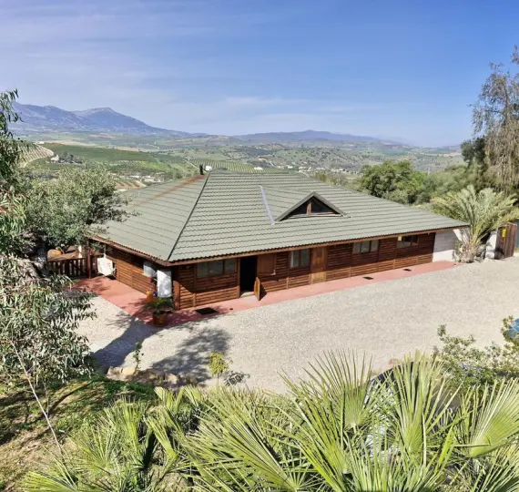 Sale of finca - cortijo in Coín