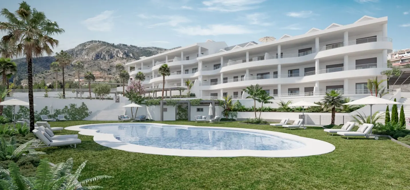 Sale of ground floor apartment in Benalmadena 0