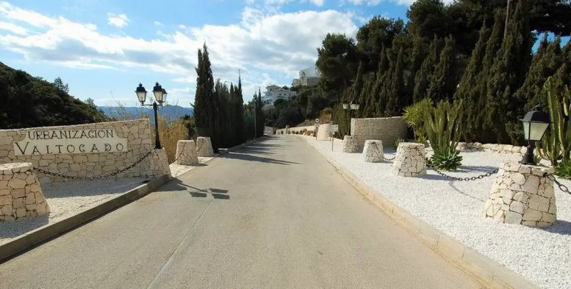 Sale of residential plot in Mijas 2