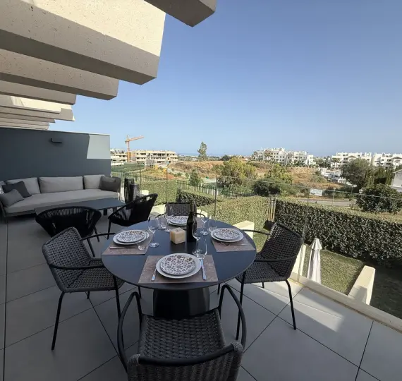 Middle floor apartment R5080000