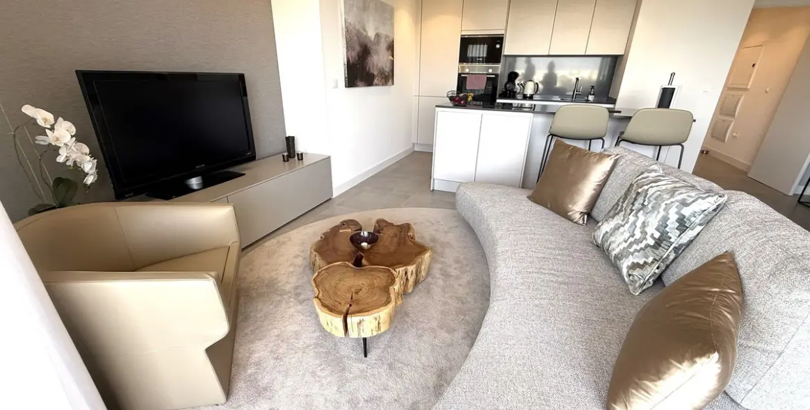 Sale of middle floor apartment in Estepona (district Estepona) 4