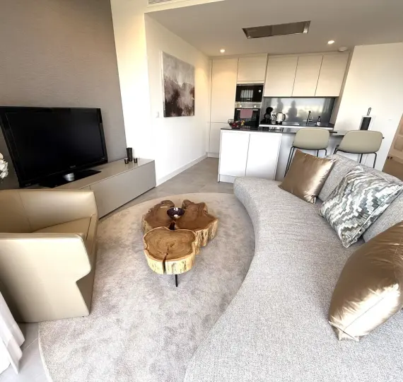 Middle floor apartment R5080000