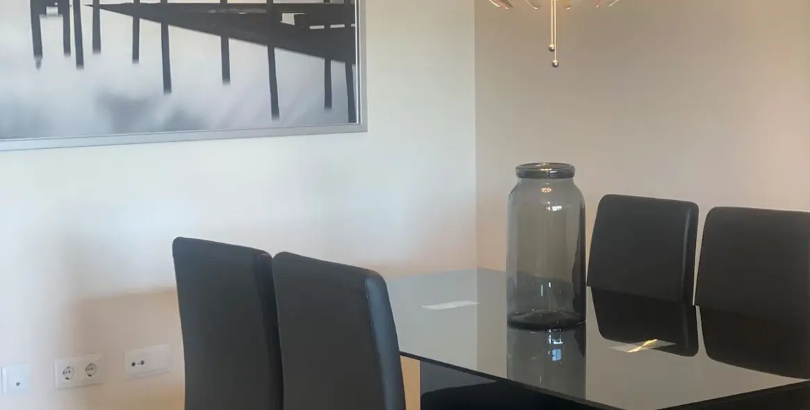 Продажа апартаментов на среднем этаже в Los Flamingos 3