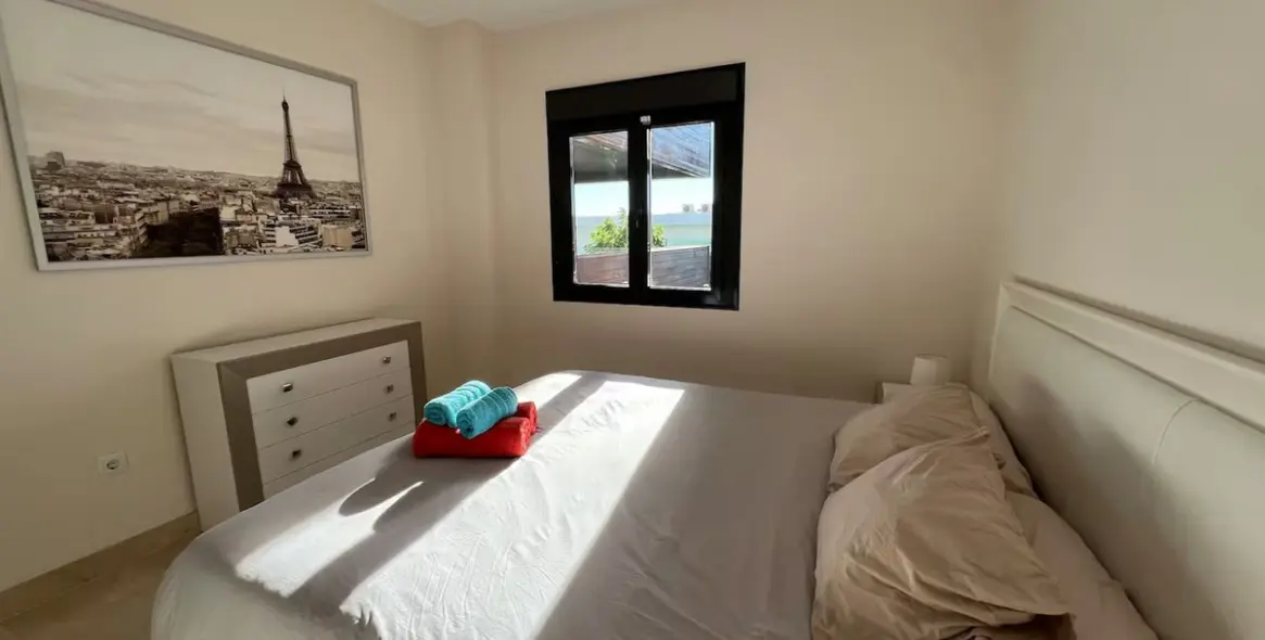 Продажа апартаментов на среднем этаже в Los Flamingos 5