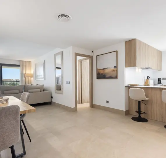 Sale of middle floor apartment in Casares Playa