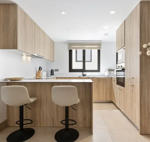 Sale of middle floor apartment in Casares Playa