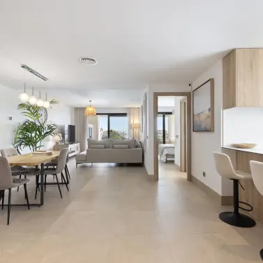 Sale of middle floor apartment in Casares Playa