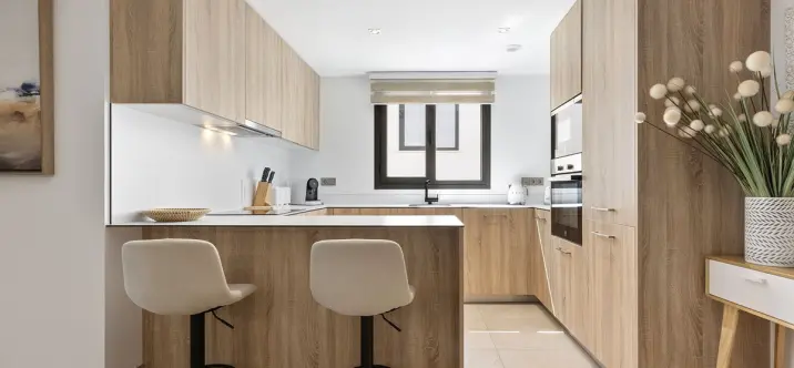 Sale of middle floor apartment in Casares Playa 3