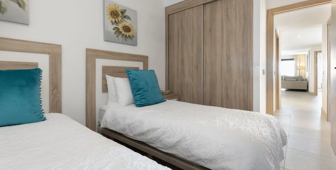 Sale of middle floor apartment in Casares Playa 32