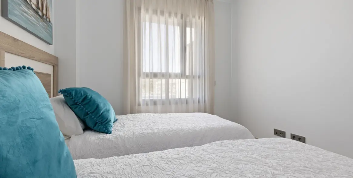 Sale of middle floor apartment in Casares Playa 37