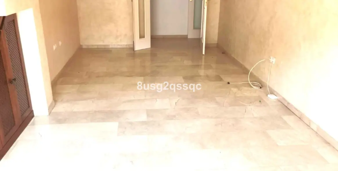 Sale of penthouse duplex in Estepona 2