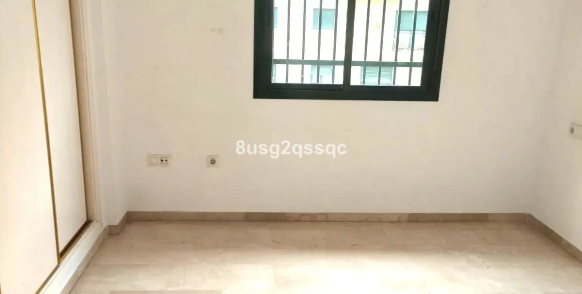 Sale of penthouse duplex in Estepona 3