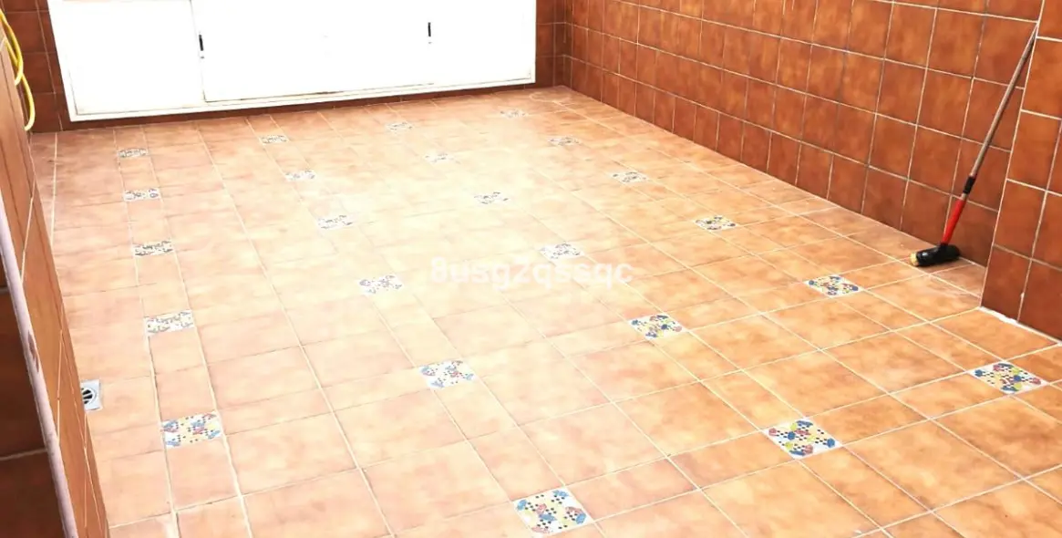 Sale of penthouse duplex in Estepona 14