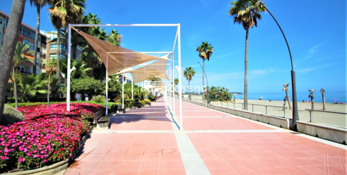 Sale of penthouse duplex in Estepona 16