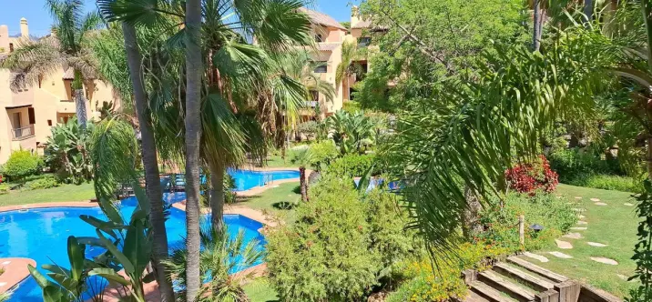 Продажа апартаментов на среднем этаже в El Paraiso 0