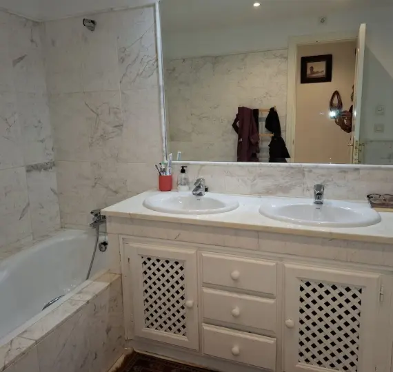 Продажа апартаментов на среднем этаже в El Paraiso