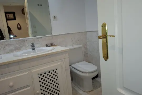 Image 4 thumb