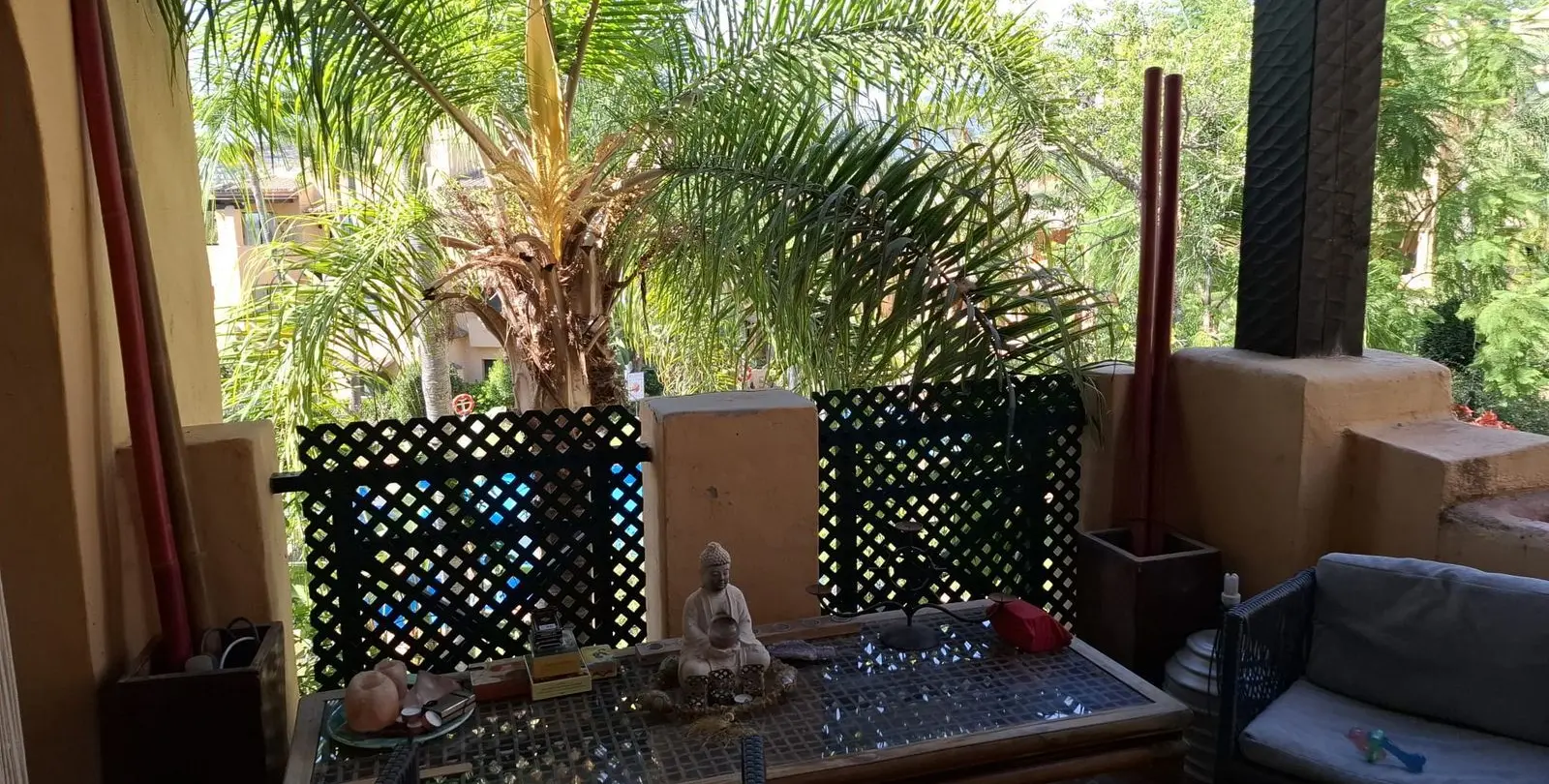 Sale of middle floor apartment in El Paraiso 8