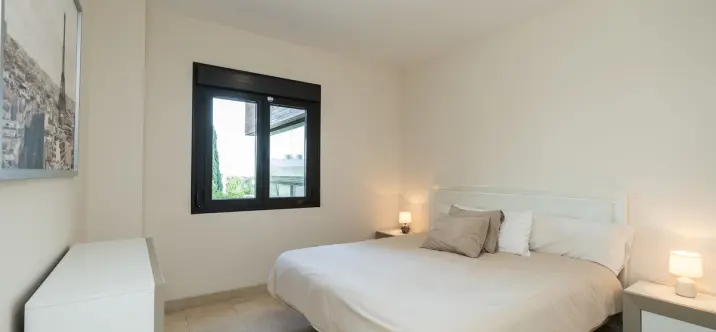 Продажа апартаментов на среднем этаже в Los Flamingos 2