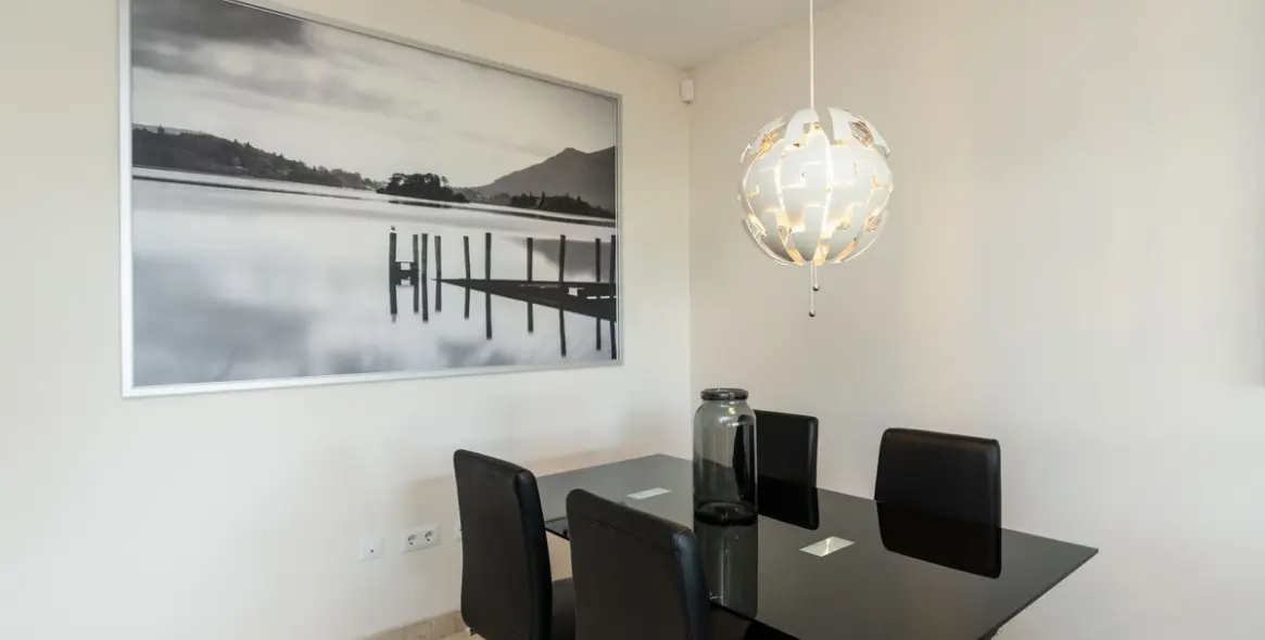 Продажа апартаментов на среднем этаже в Los Flamingos 8