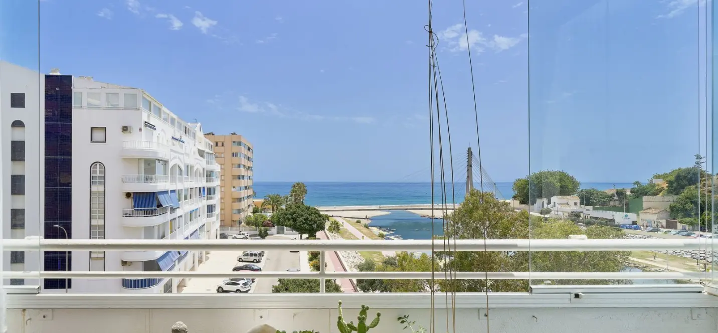Продажа апартаментов на среднем этаже в Fuengirola 1
