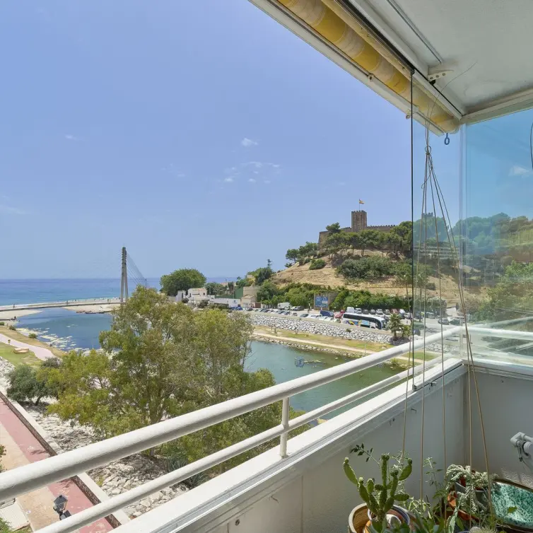 Продажа апартаментов на среднем этаже в Fuengirola