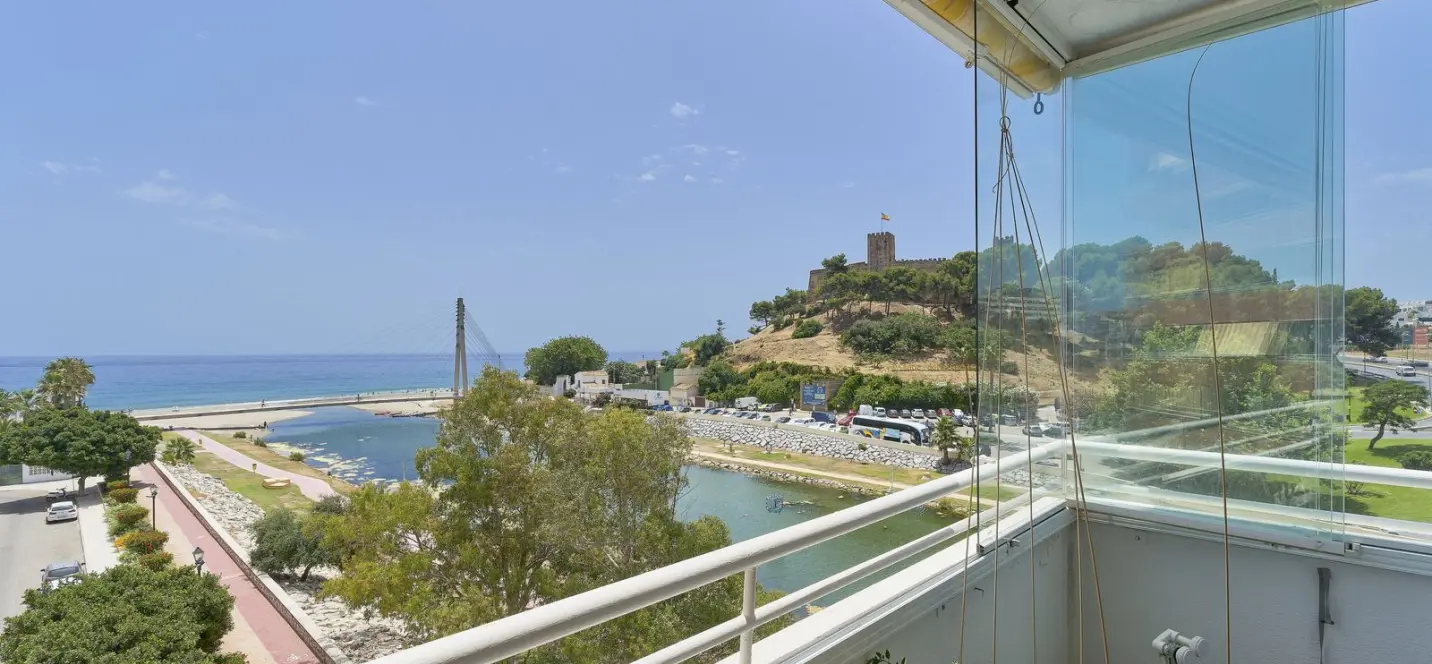 Продажа апартаментов на среднем этаже в Fuengirola 2