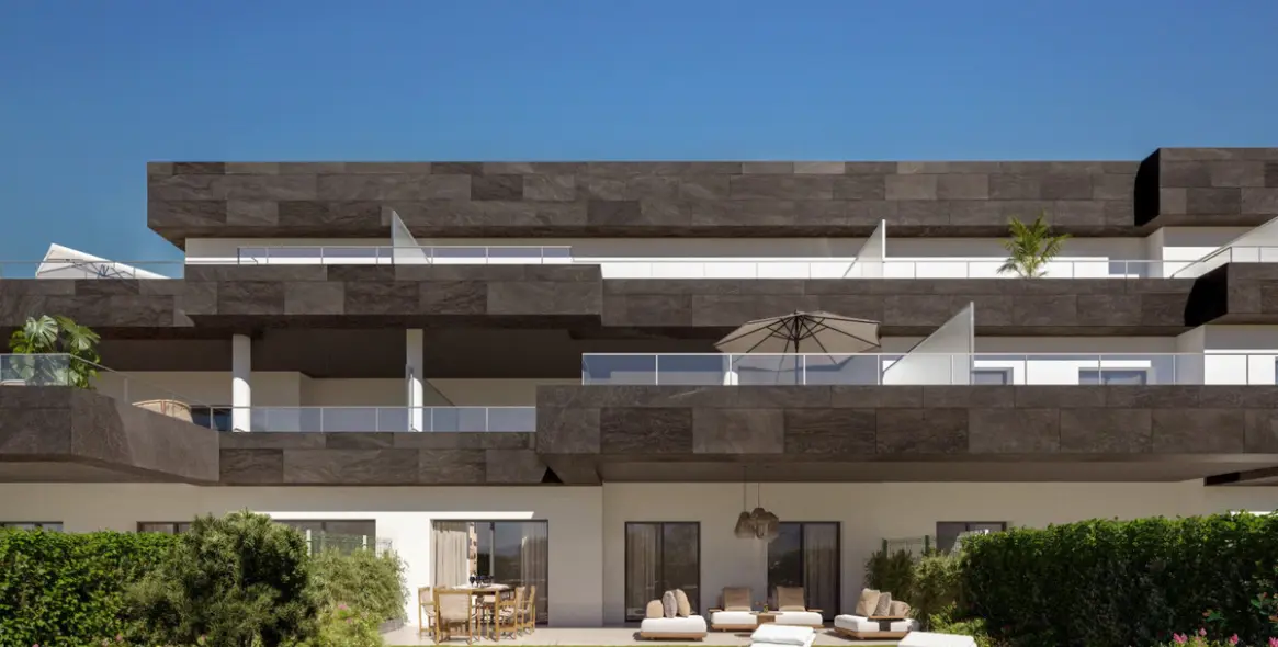 Продажа апартаментов на первом этаже в Casares 14