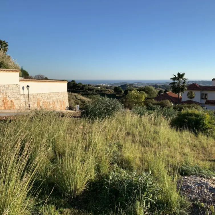 Venta de parcela residencial en Valtocado