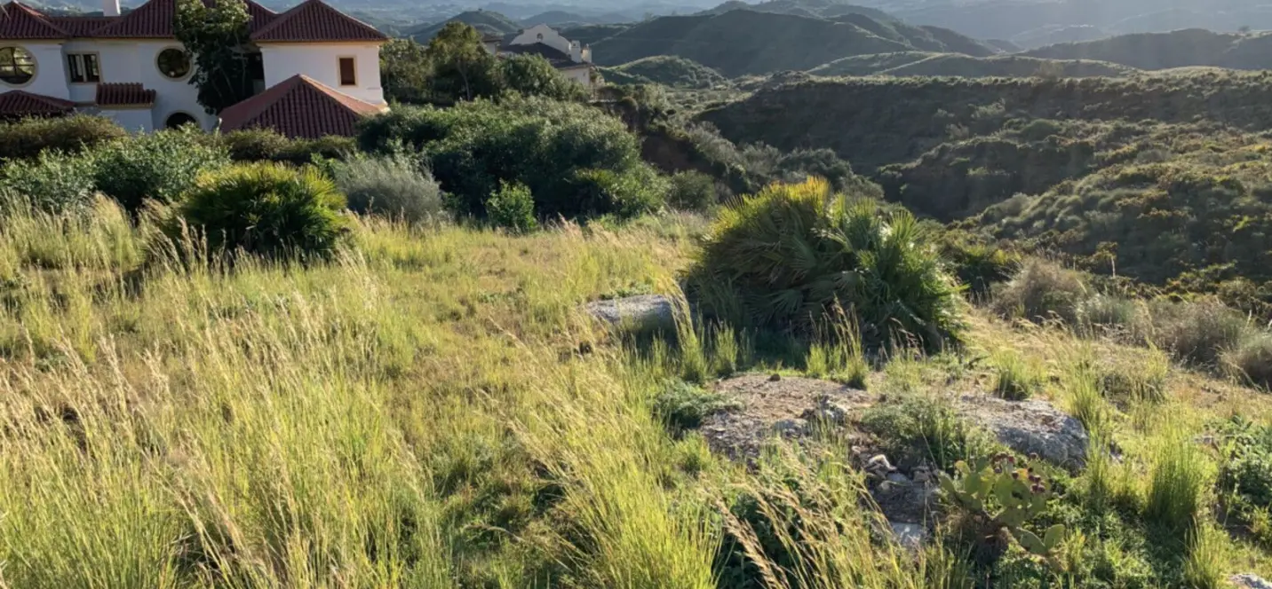 Venta de parcela residencial en Valtocado 2