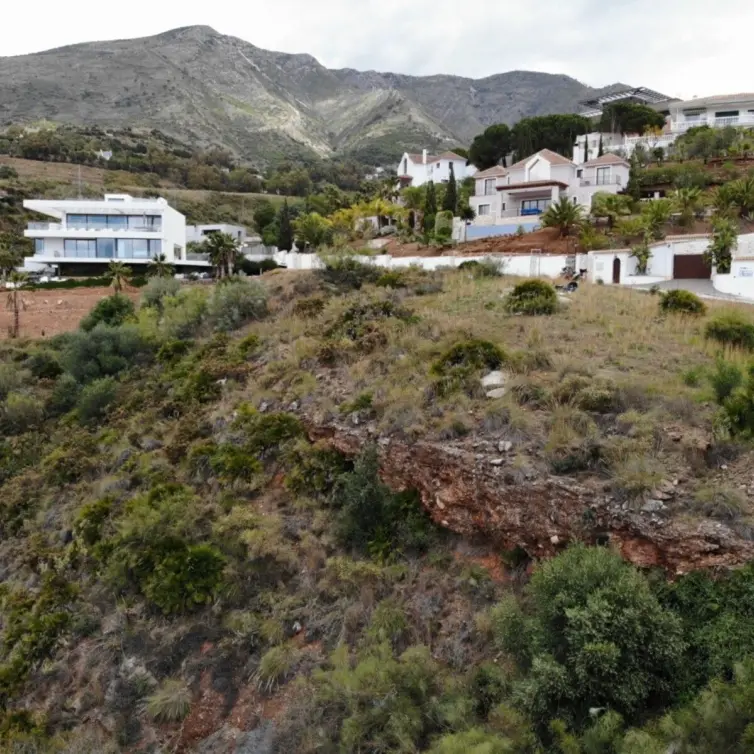 Venta de parcela residencial en Valtocado