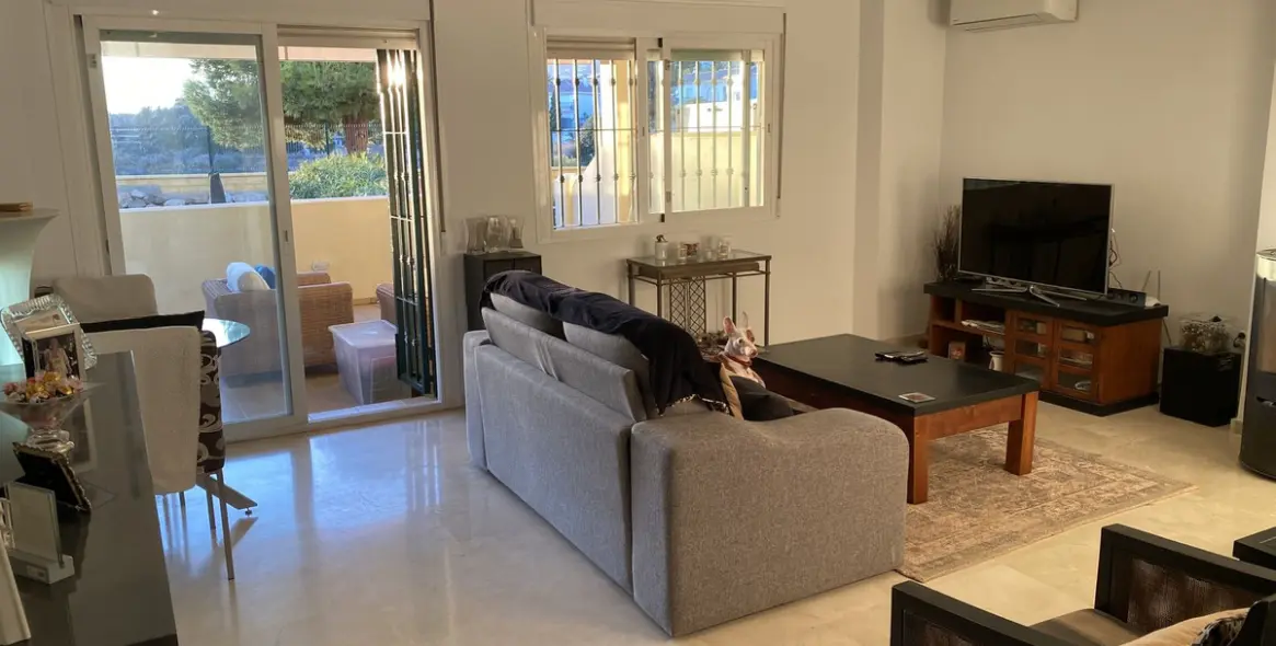 Sale of ground floor apartment in Mijas 3