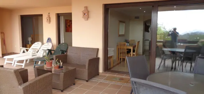 Продажа апартаментов на среднем этаже в Benahavís 1