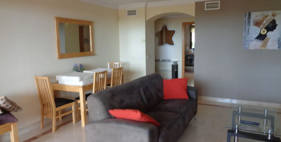 Продажа апартаментов на среднем этаже в Benahavís 3