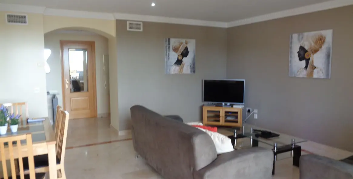 Продажа апартаментов на среднем этаже в Benahavís 5