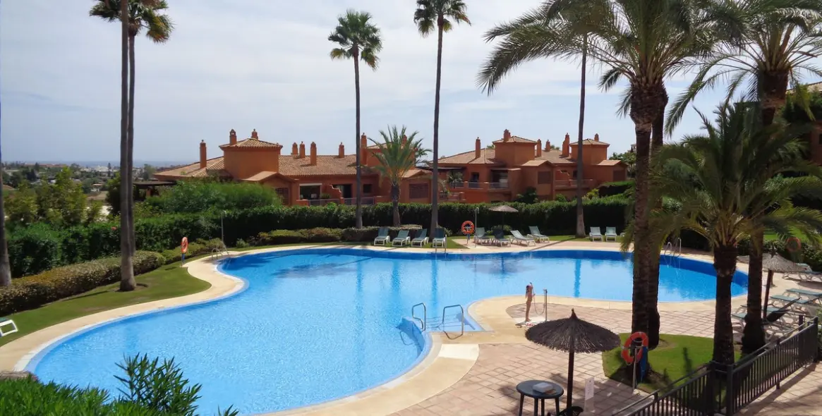 Продажа апартаментов на среднем этаже в Benahavís 8