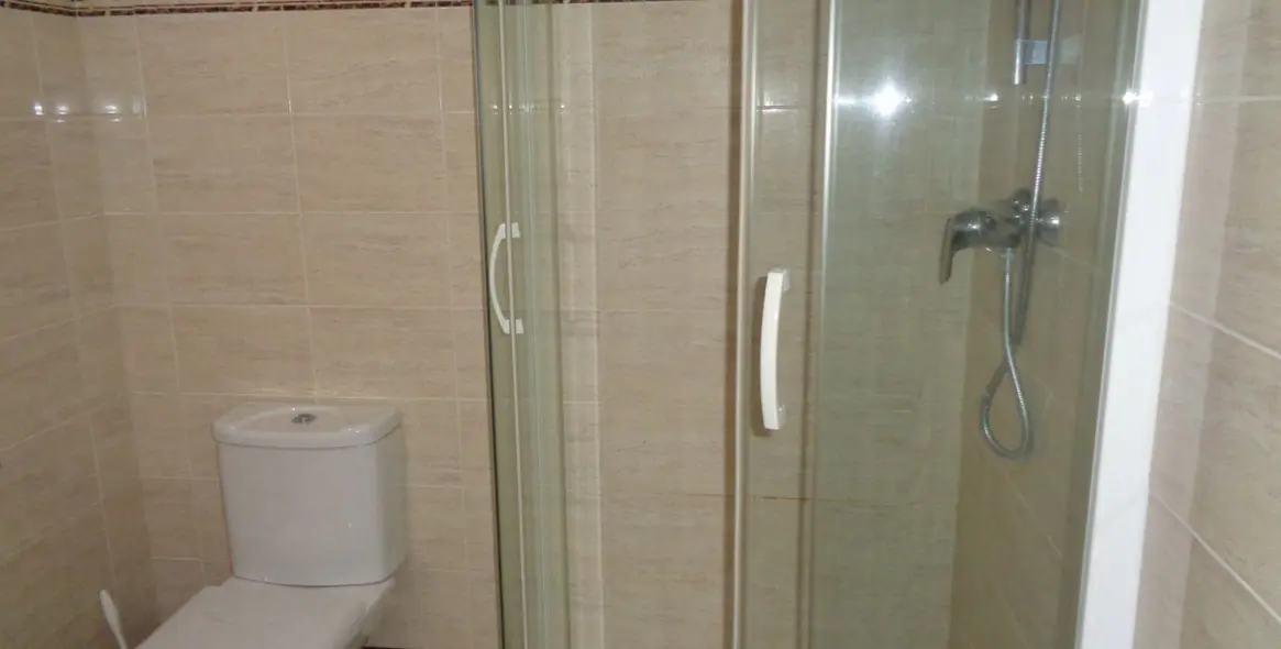 Sale of middle floor apartment in Benahavís 27