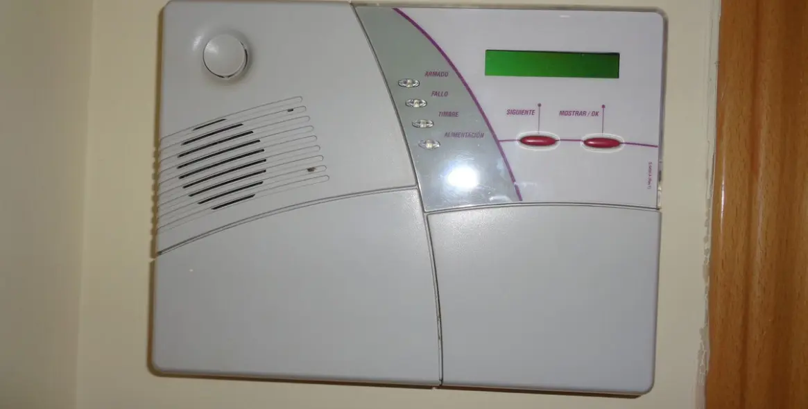 Sale of middle floor apartment in Benahavís 64