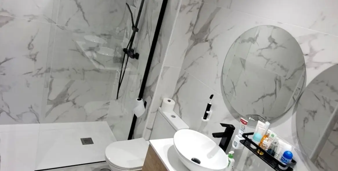 Sale of middle floor apartment in Fuengirola 5