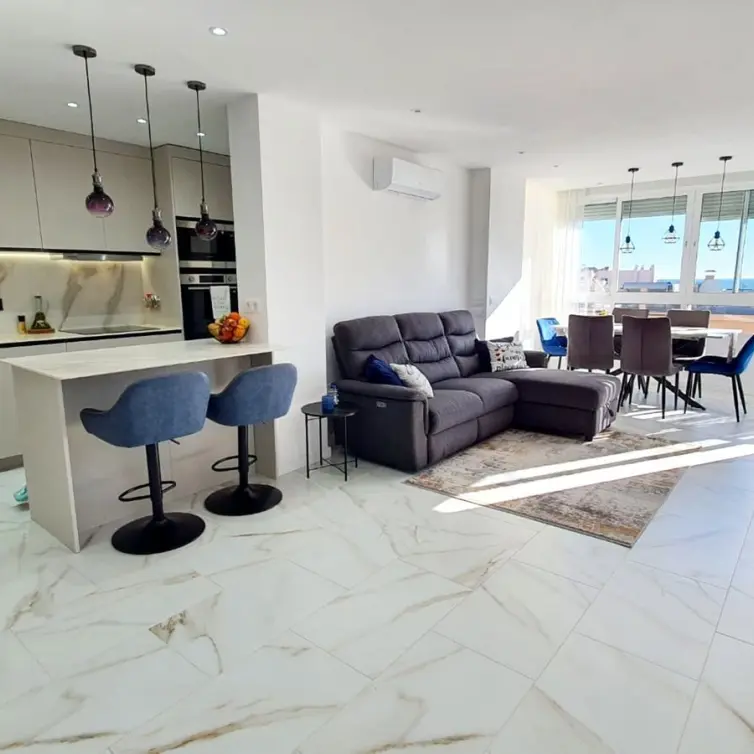 Продажа апартаментов на среднем этаже в Fuengirola