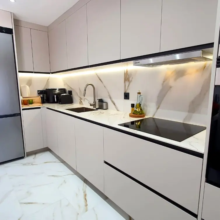 Продажа апартаментов на среднем этаже в Fuengirola