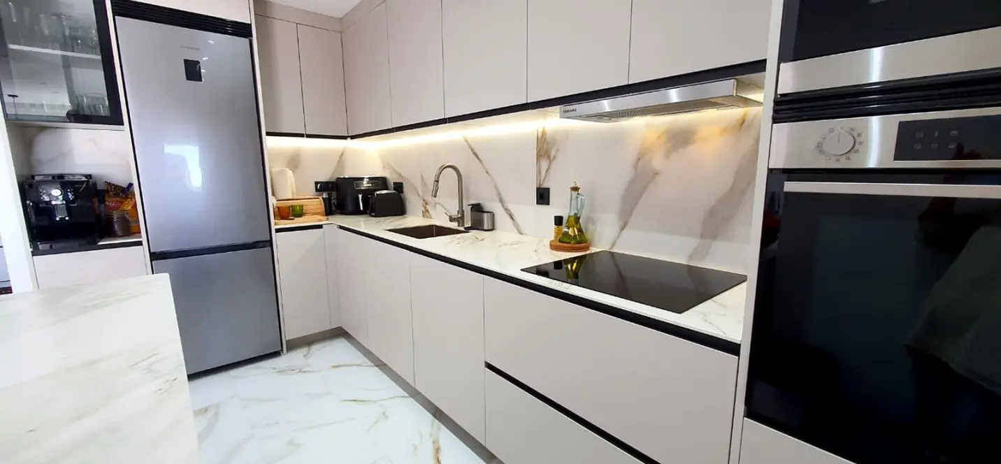 Продажа апартаментов на среднем этаже в Fuengirola 1