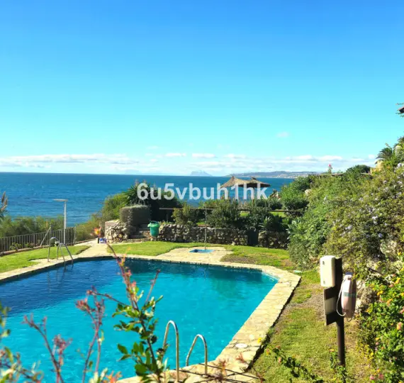 Sale of townhouse in Estepona West