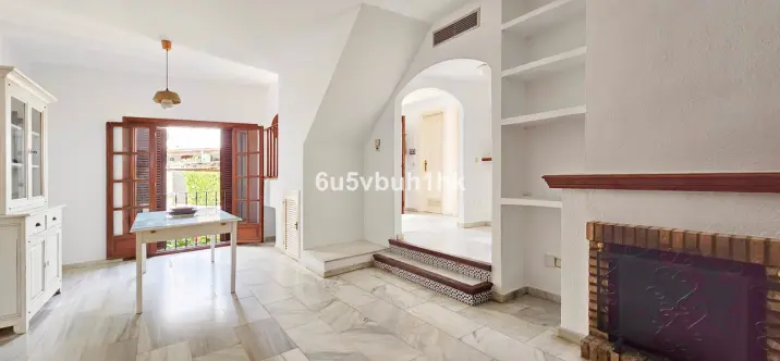 Sale of townhouse in Estepona West 3