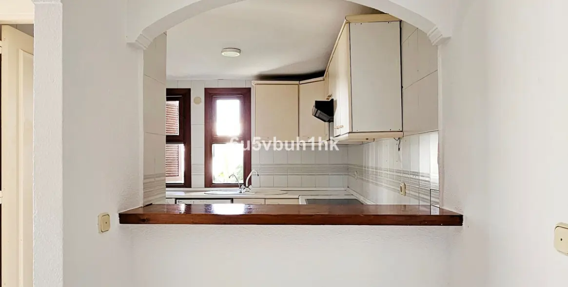 Sale of townhouse in Estepona West 7