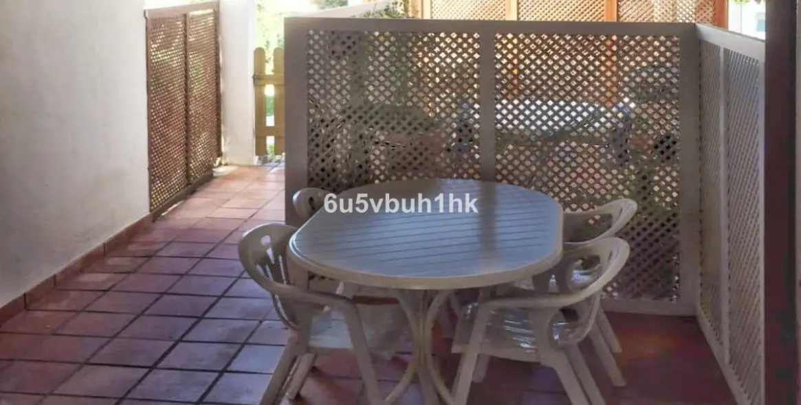 Sale of townhouse in Estepona West 10