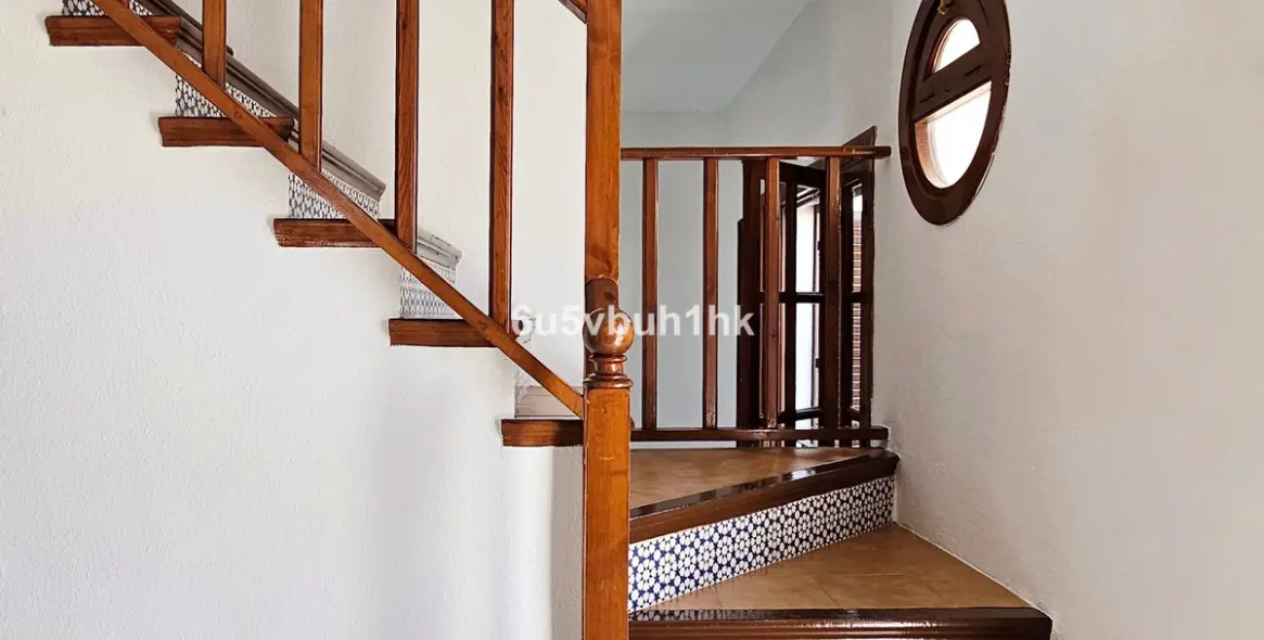 Sale of townhouse in Estepona West 12