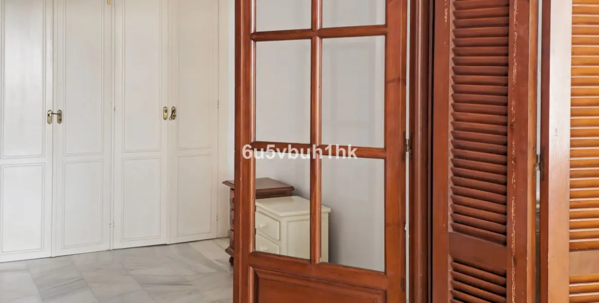 Sale of townhouse in Estepona West 17