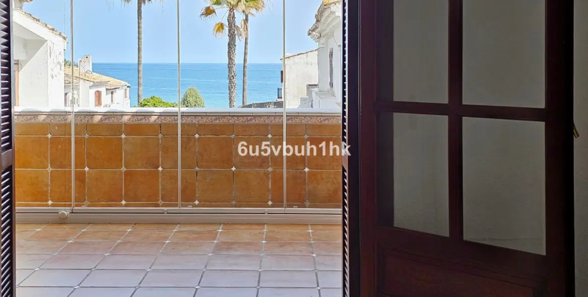 Sale of townhouse in Estepona West 21